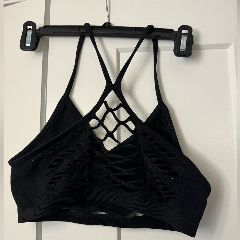Alo Yoga cutout sports bra (size s)